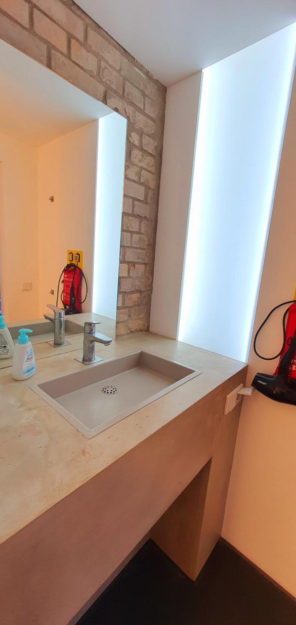 Helles Zimmer Im Loft มานไฮม์ ภายนอก รูปภาพ